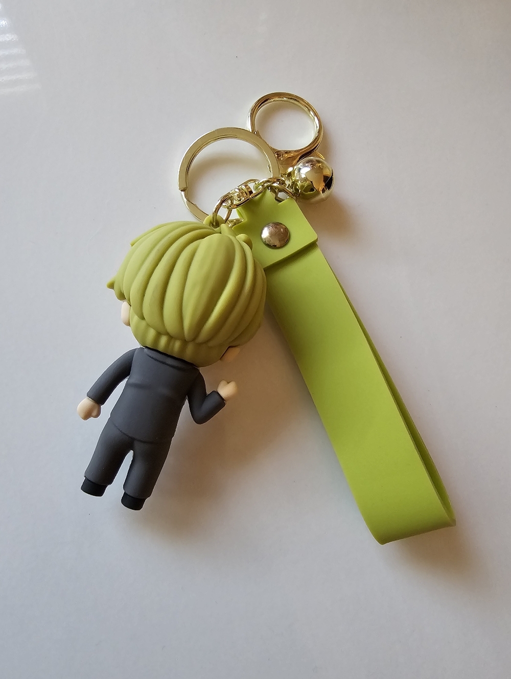Loid Forger Keychain - Picture 2 of 3